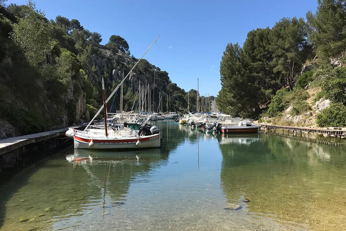 Cassis : port, calanques et vignobles sans programme précipité